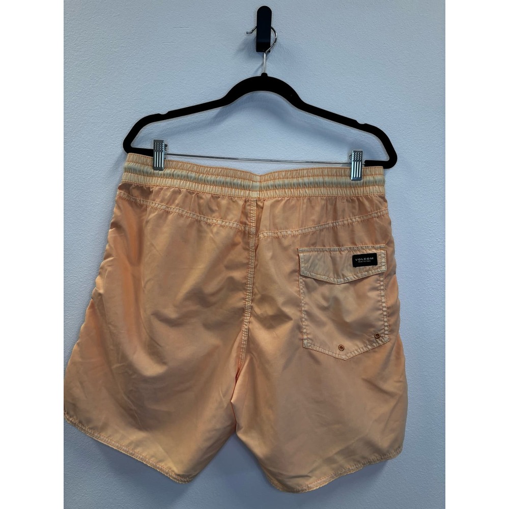 Volcom Short - image 3